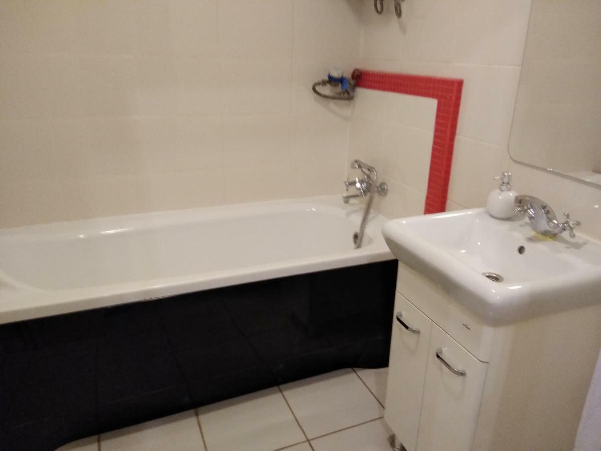 Апартаменты Apartament Centrum Щецинек Экстерьер фото
