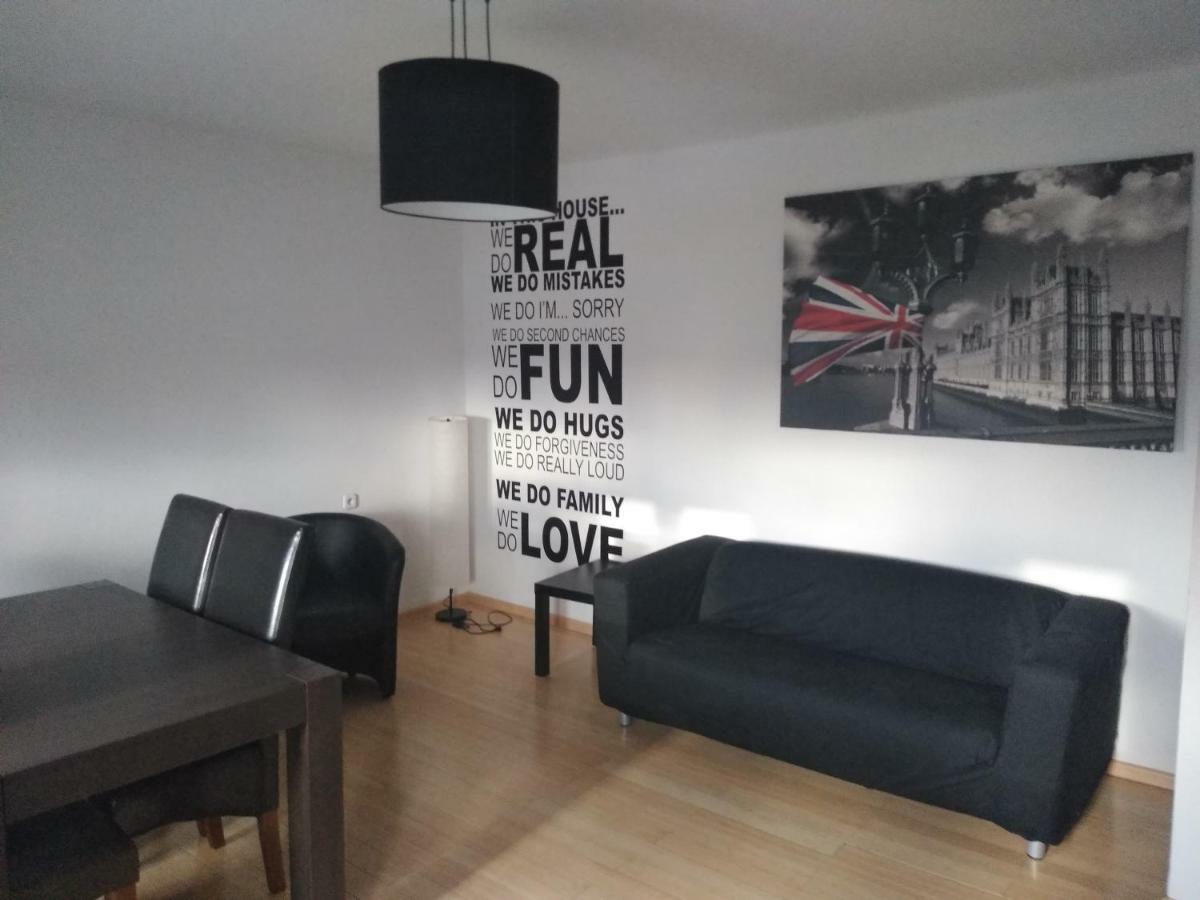 Апартаменты Apartament Centrum Щецинек Экстерьер фото